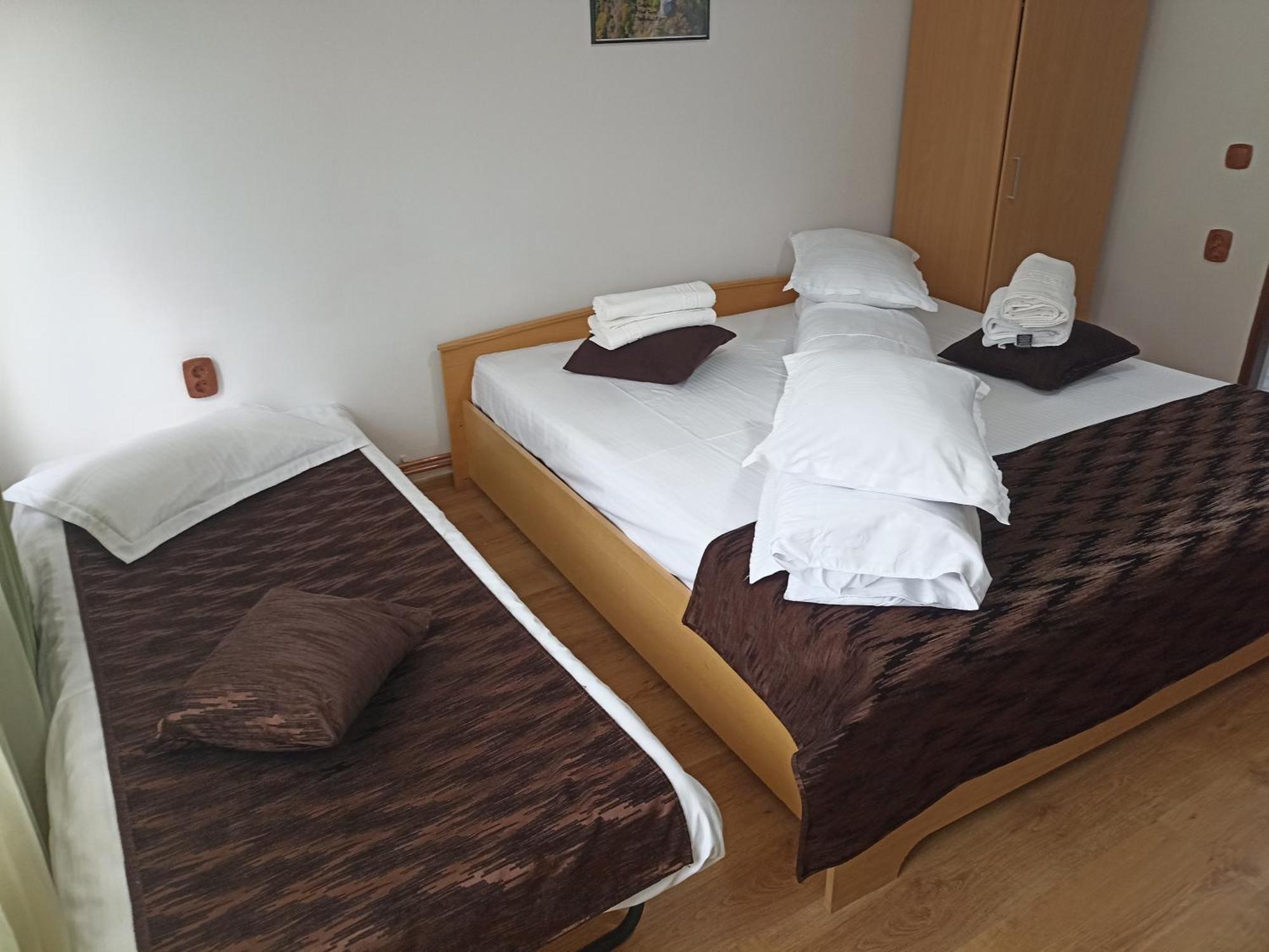 Popasul Drumetului Transfagarasan Hotel Curtea de Argeş Eksteriør billede